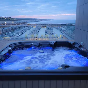 Unique Sea View Penthouse With Hot Tub Brighton